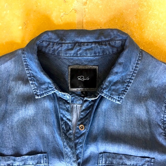 Rails Carter Chambray Shirt - Picture 6 of 8